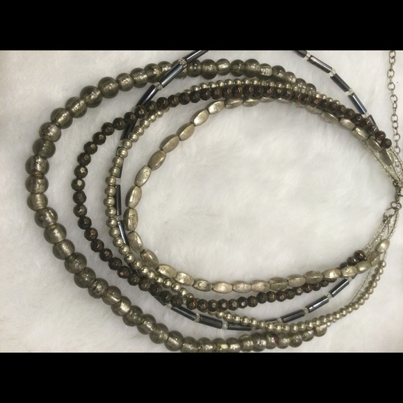 Funky silver bead layered necklace and earrings - Picture 4 of 4